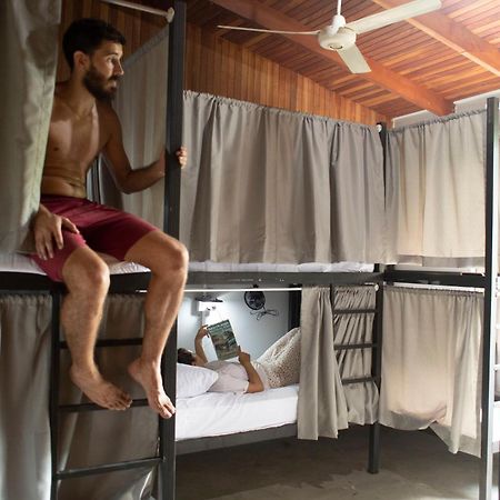 Argdivan Beach Hostel ซามารา ภายนอก รูปภาพ