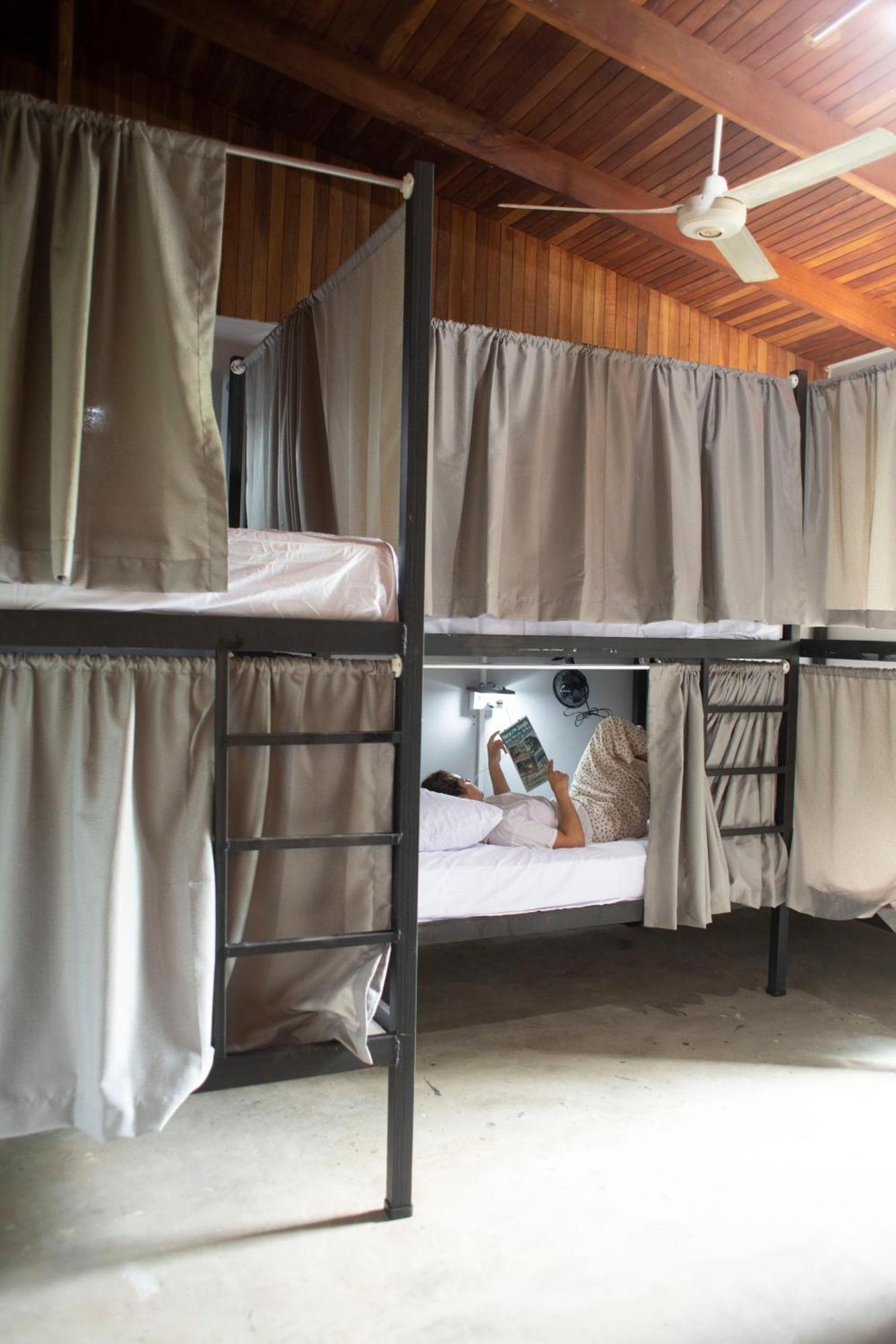 Argdivan Beach Hostel ซามารา ภายนอก รูปภาพ