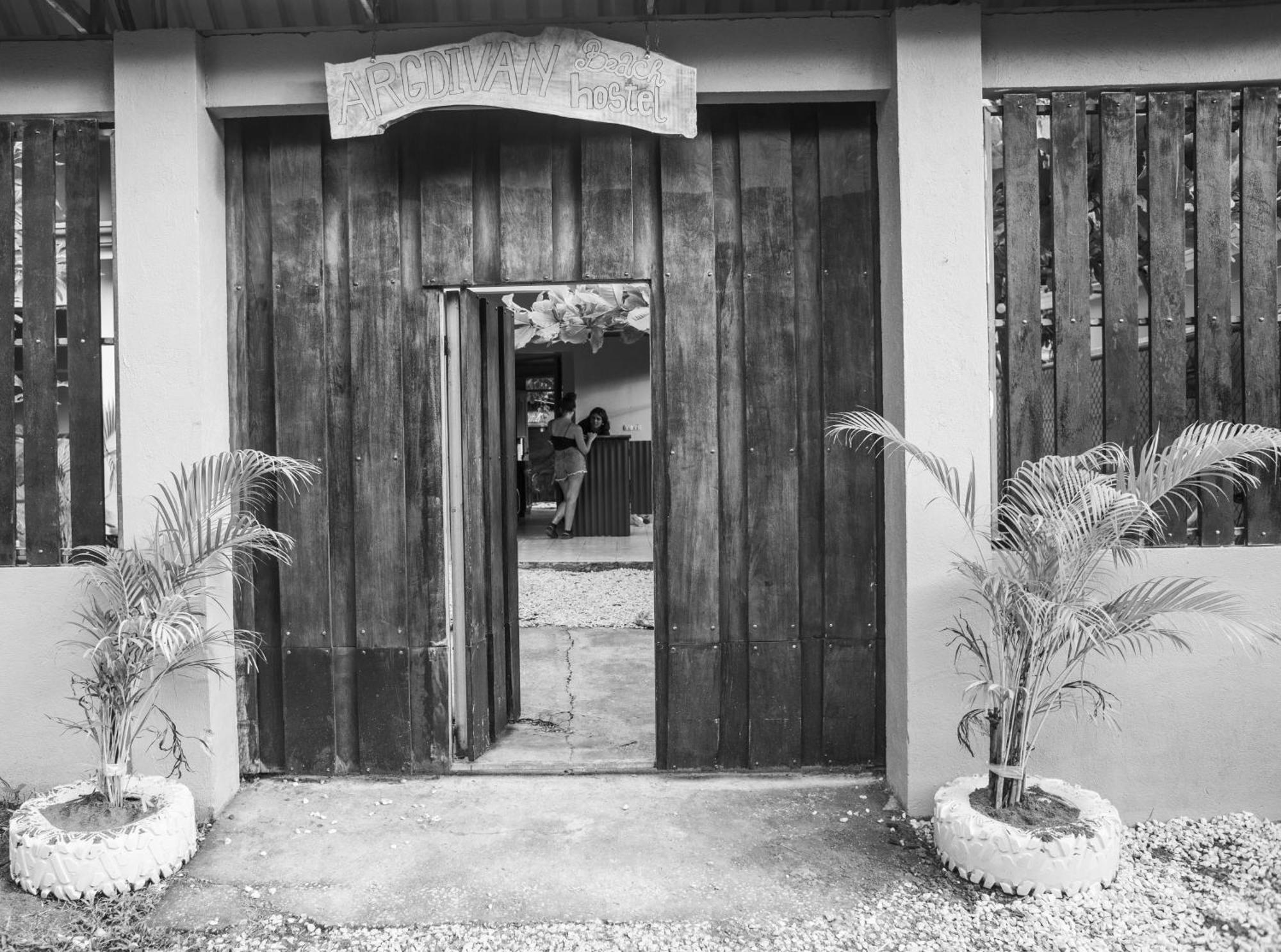 Argdivan Beach Hostel ซามารา ภายนอก รูปภาพ